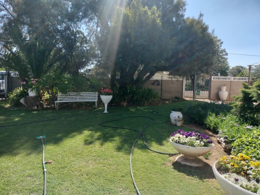 4 Bedroom Property for Sale in Bultfontein Free State